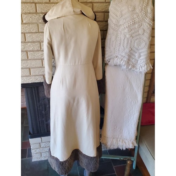 Vintage 1960's Canvas/Faux Fur Trimmed Hooded Mid Length Fit & Flare Coat XS/S - Picture 4 of 10